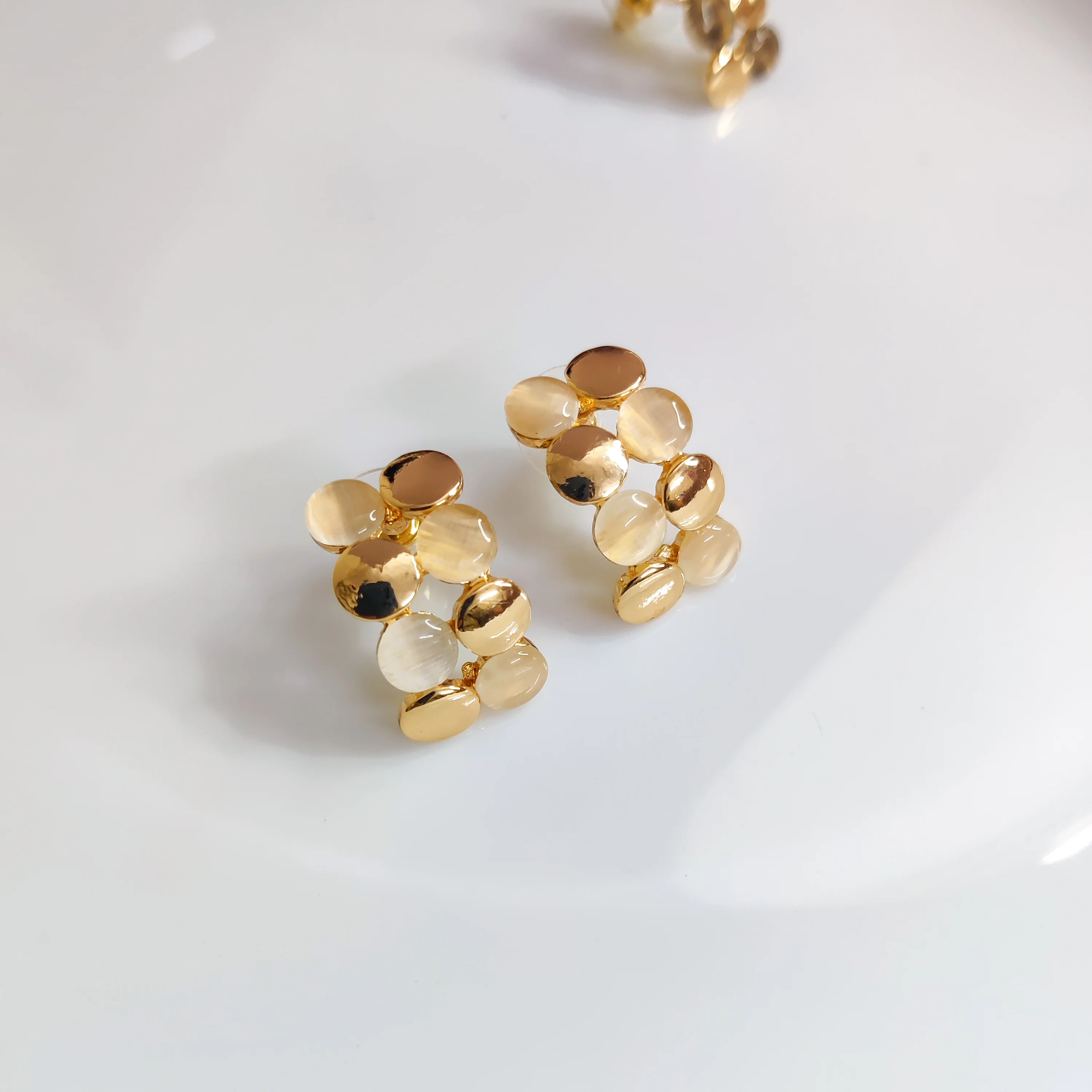 Mud Mist Beads Studs Earrings - Image 5