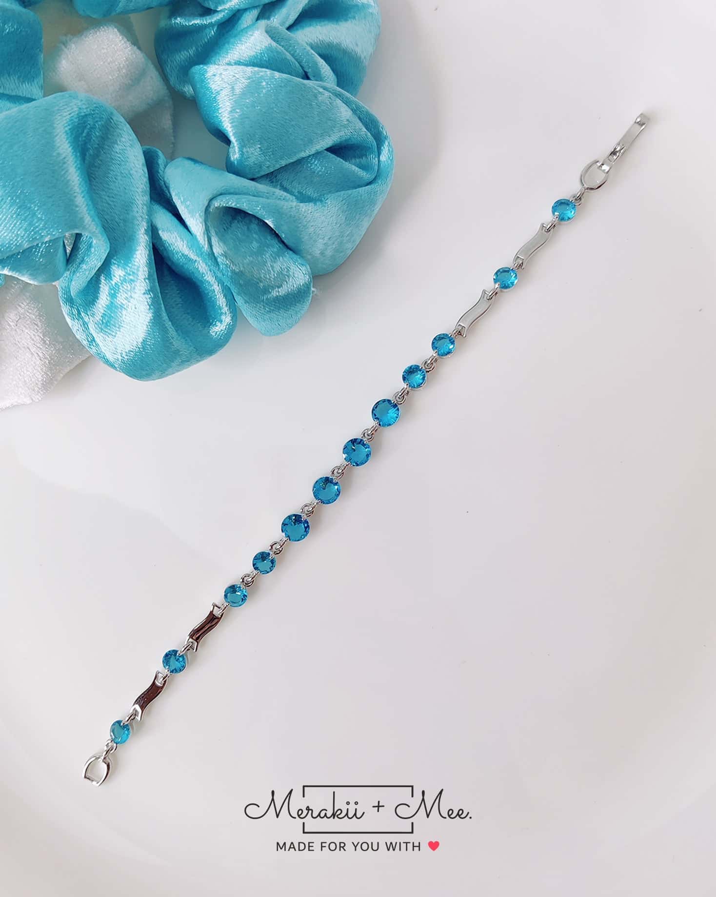 Charlotte's Blue Diamond Bracelet - Image 4