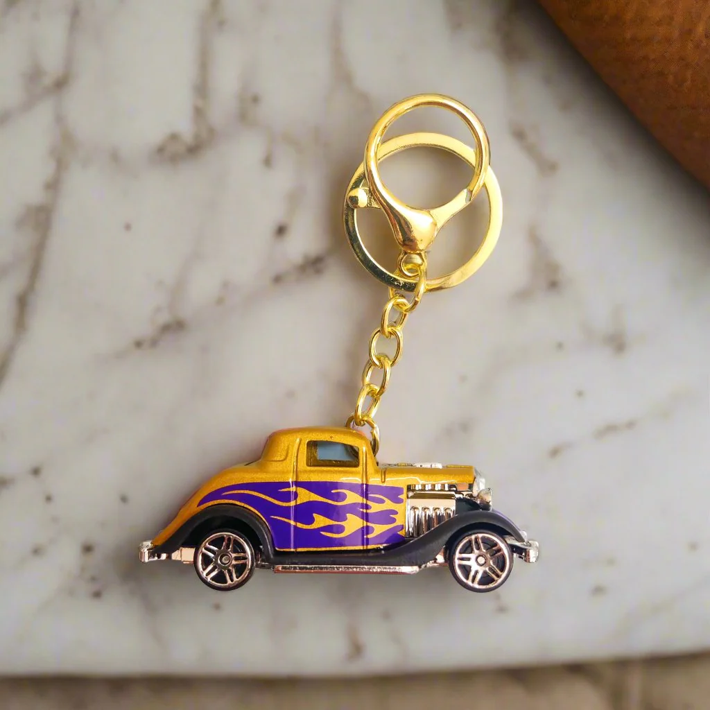 Classic Vintage Hotrod Metal Car Keychain - Image 6