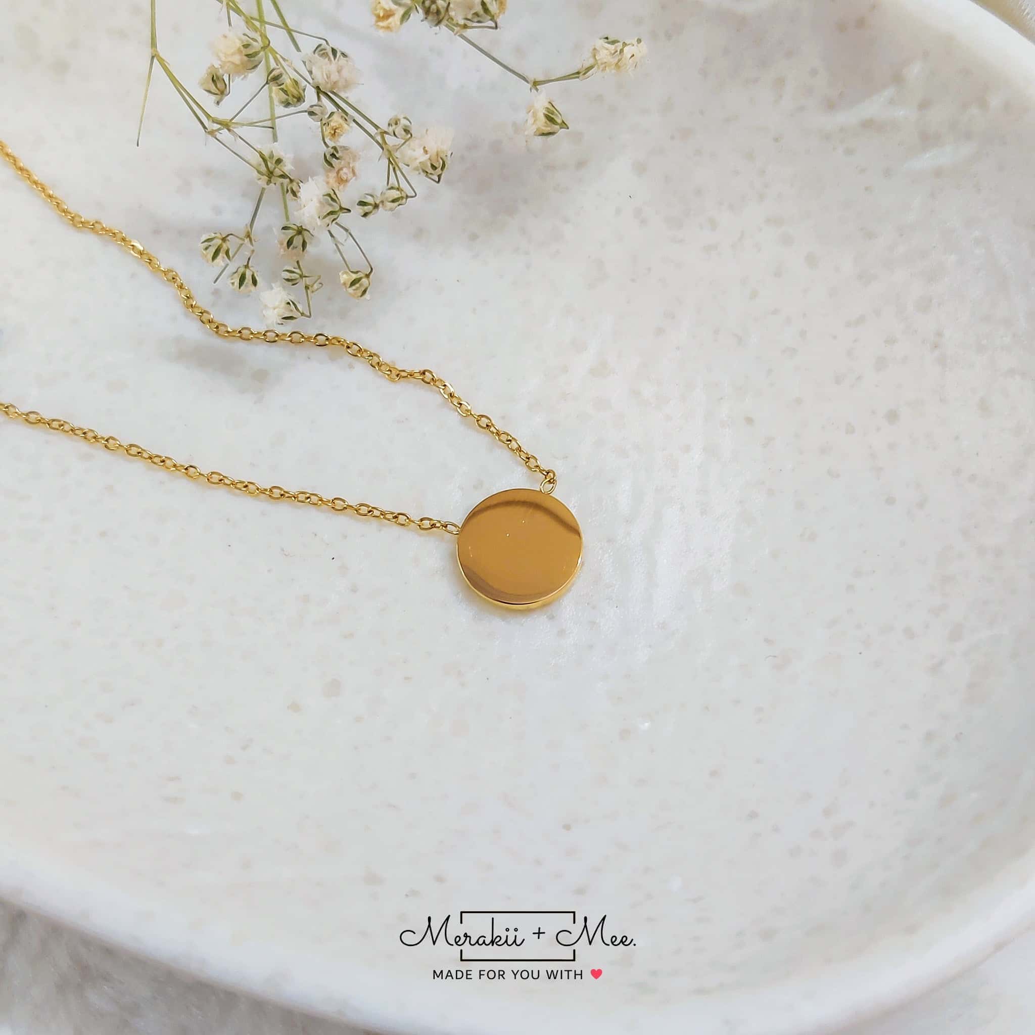 Dainty Clover Necklace - Image 4