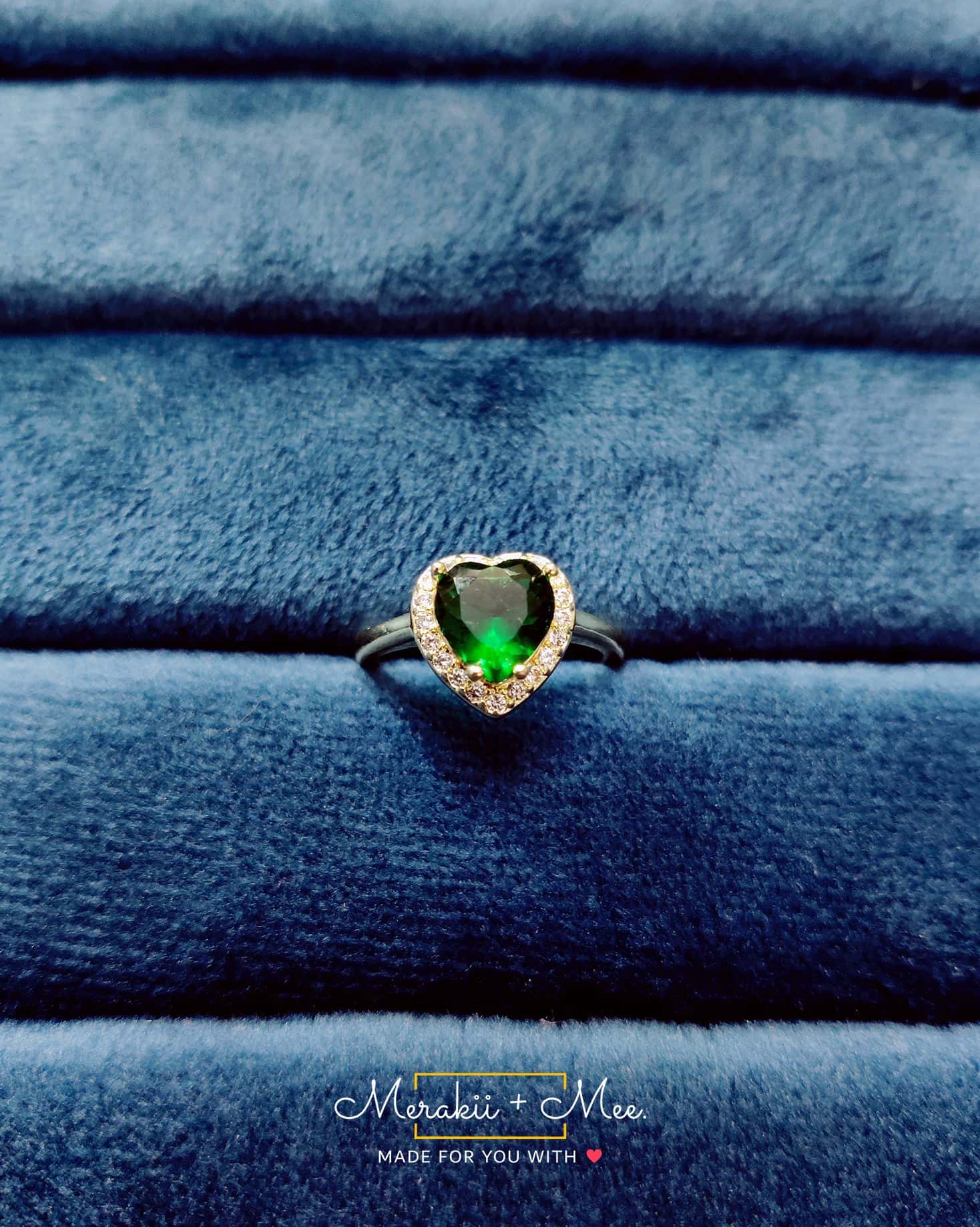 Emerald Heart Ring - Image 3