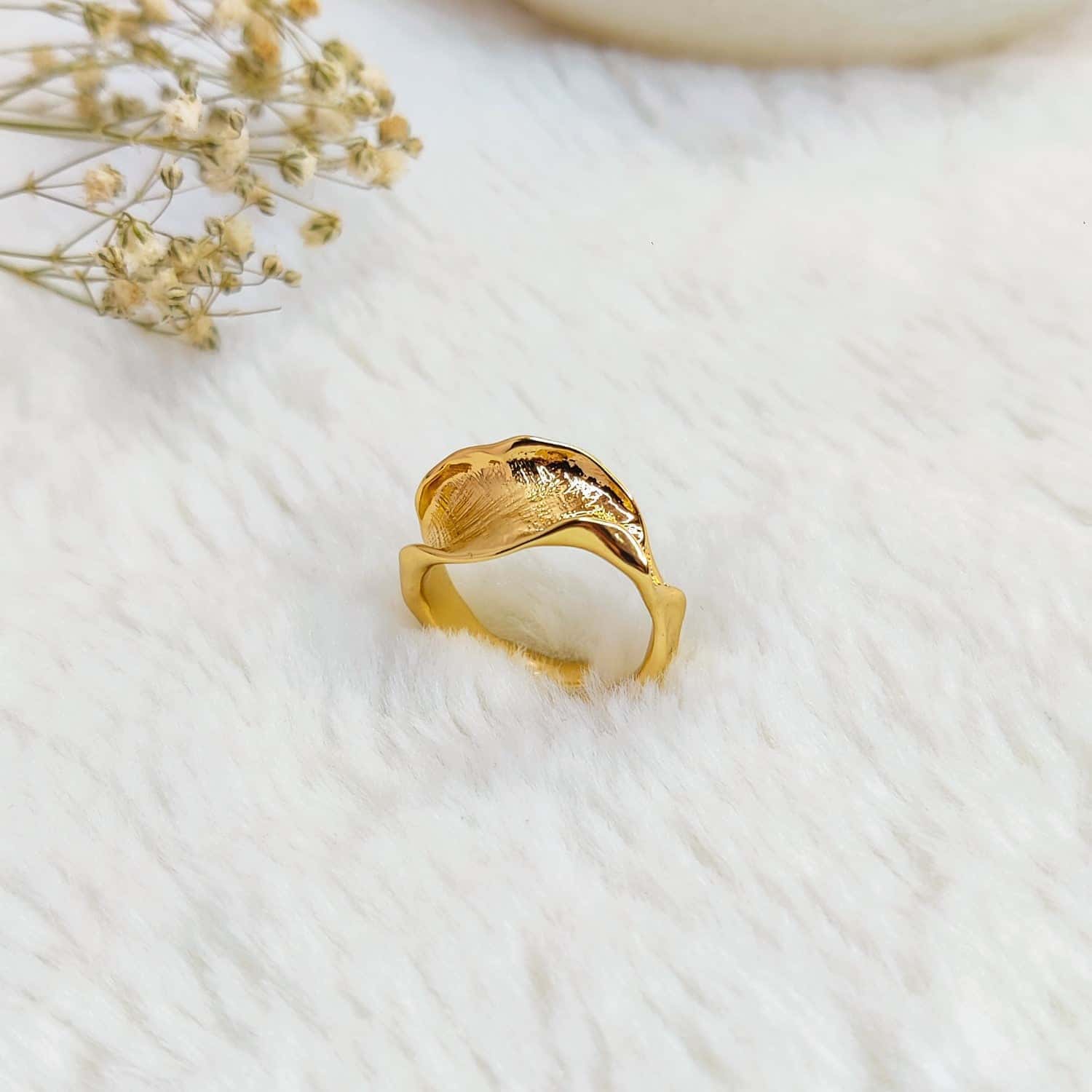 Eternal Nature Gold Leaf Ring - Image 4