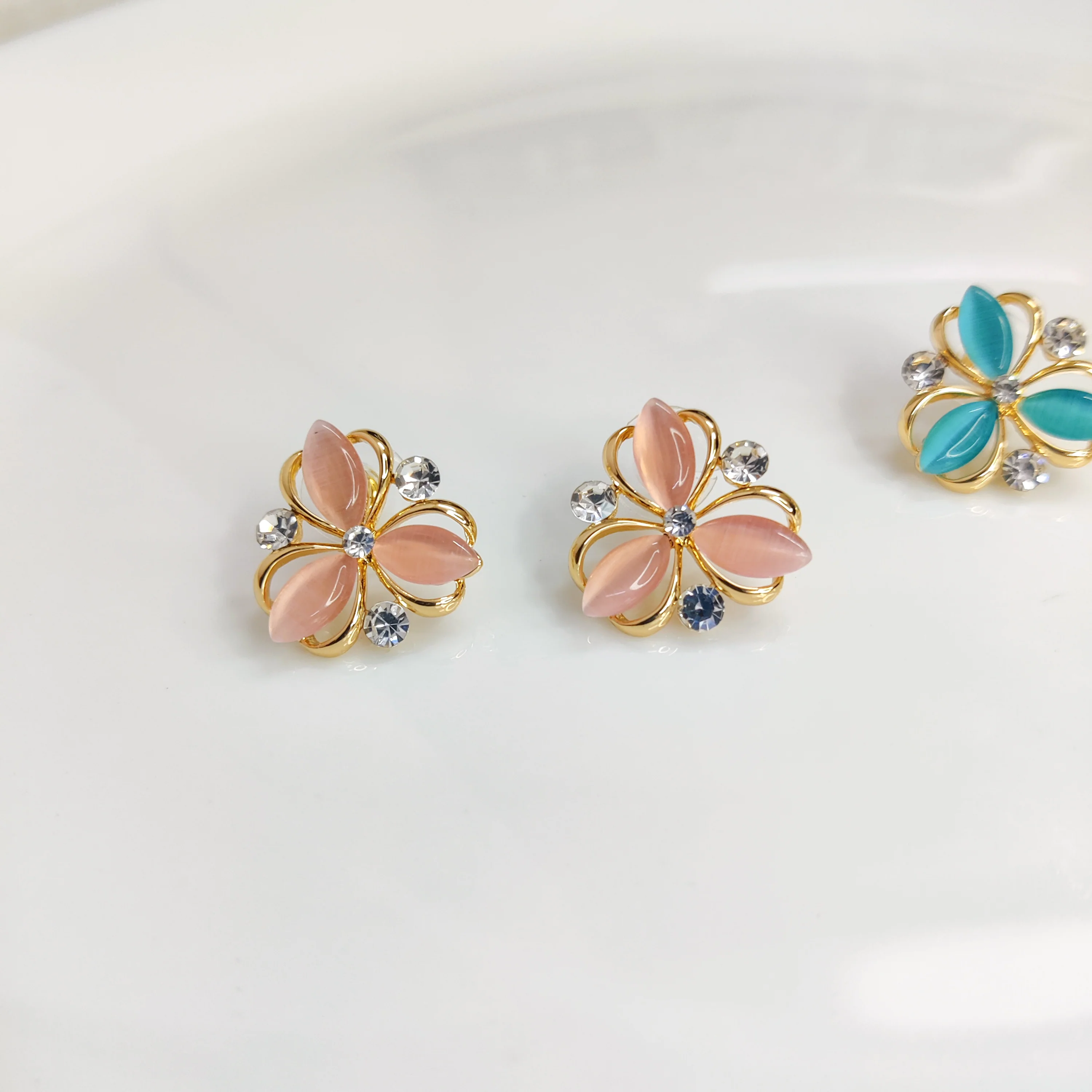 Floral Cluster Stud Earrings - Image 2