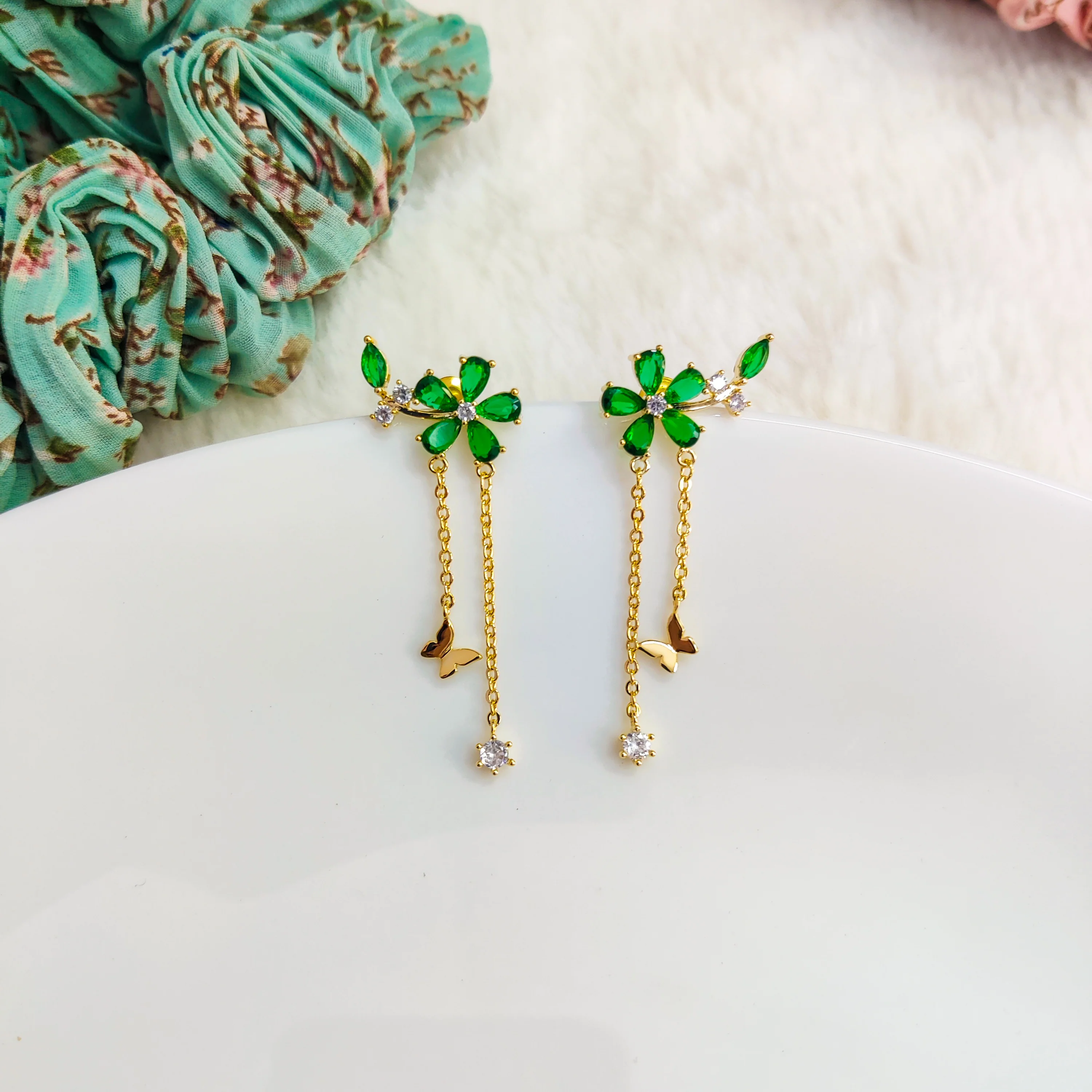 Crawling Floweret Dangling Earrings - Image 3