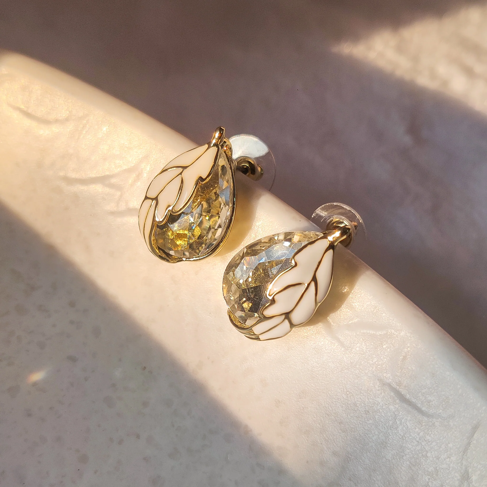 Golden Cascade Sparkle Necklace & Earring Set - Image 6