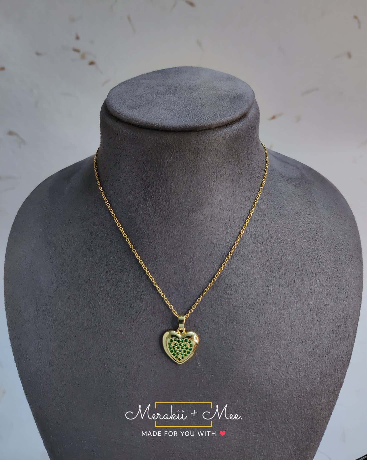 Golden Green Heart Necklace - Image 2