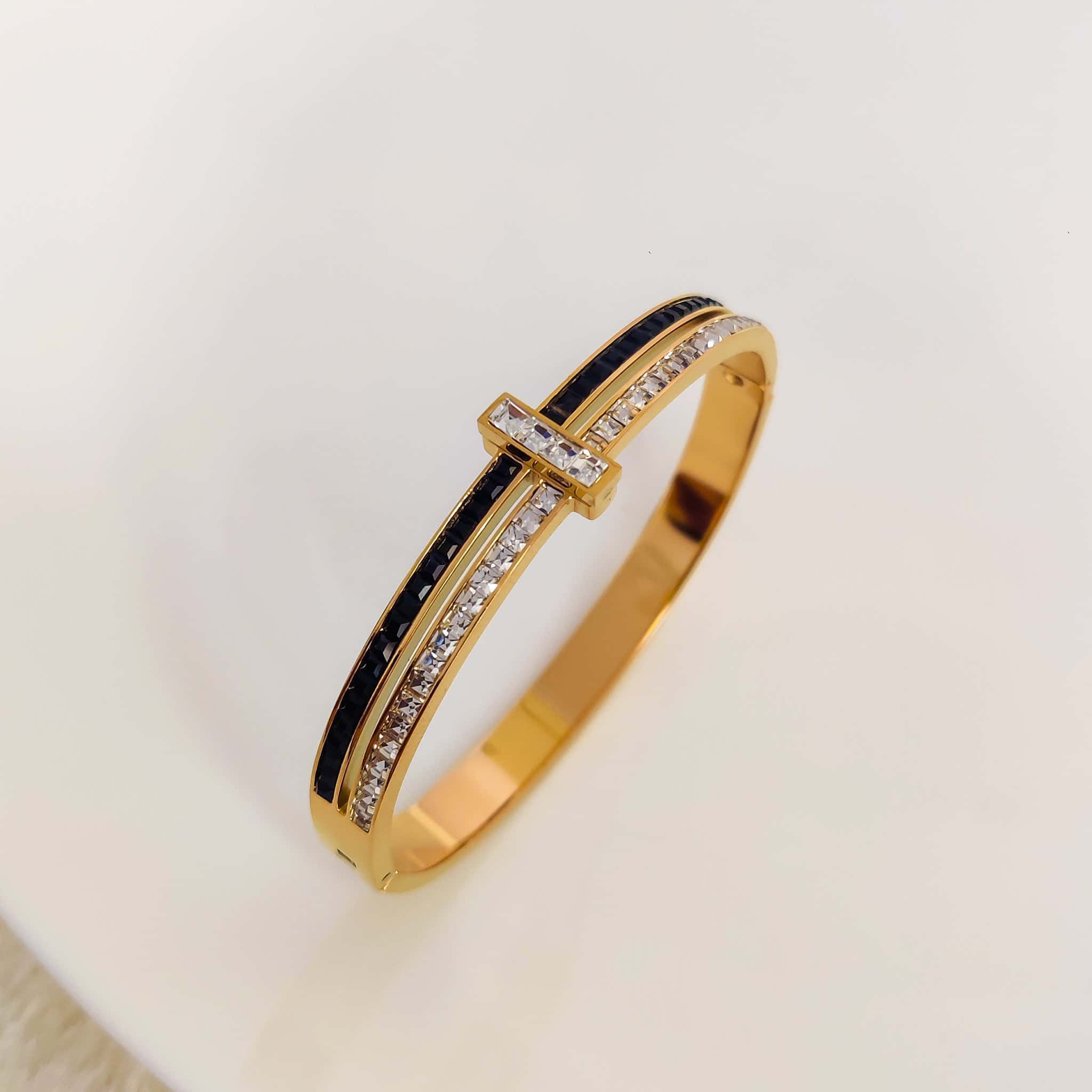 Luxe Luminosity Bangle - Image 4