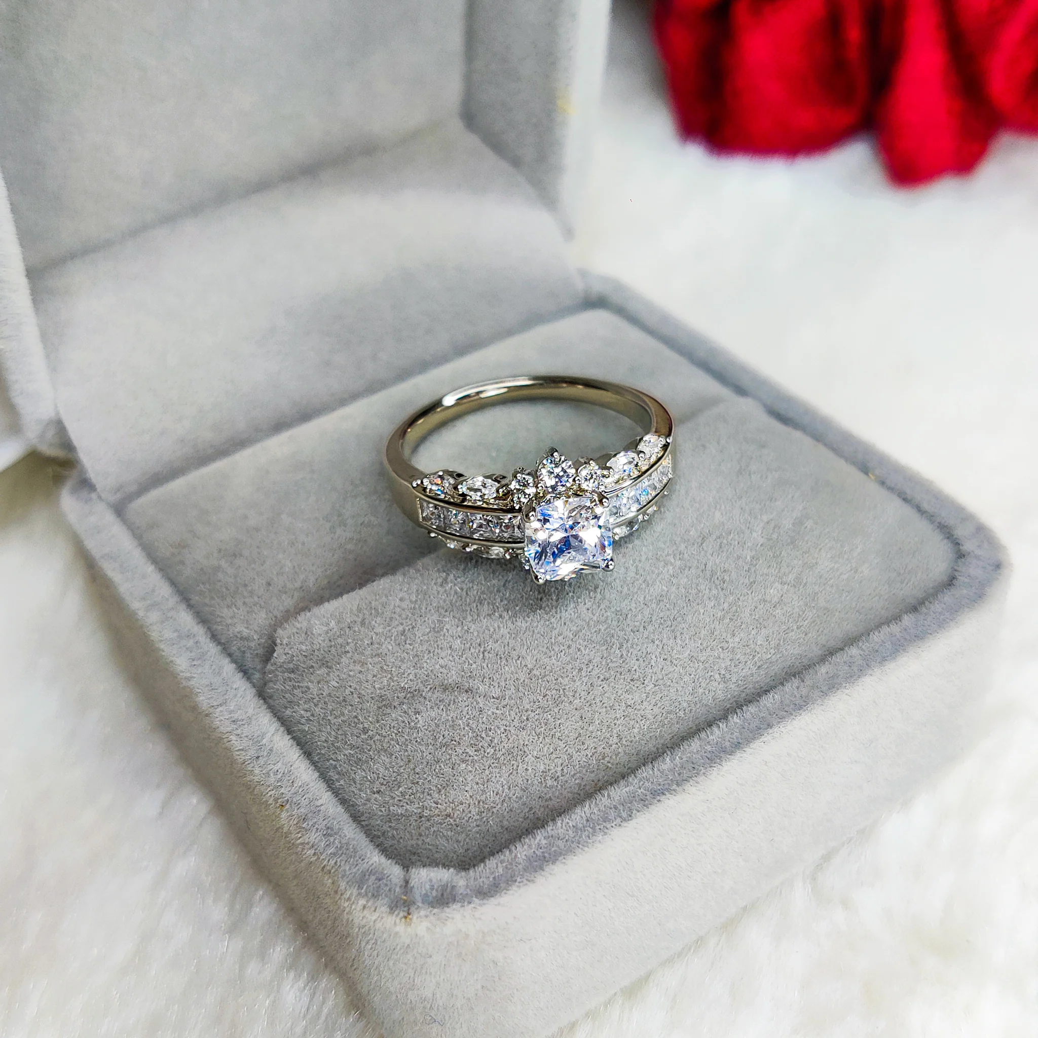 Majesty Solitaire Ring - Image 7