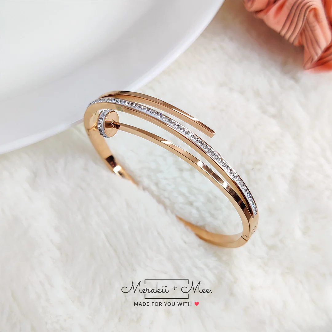 NailArtistry Rose Gold Kada