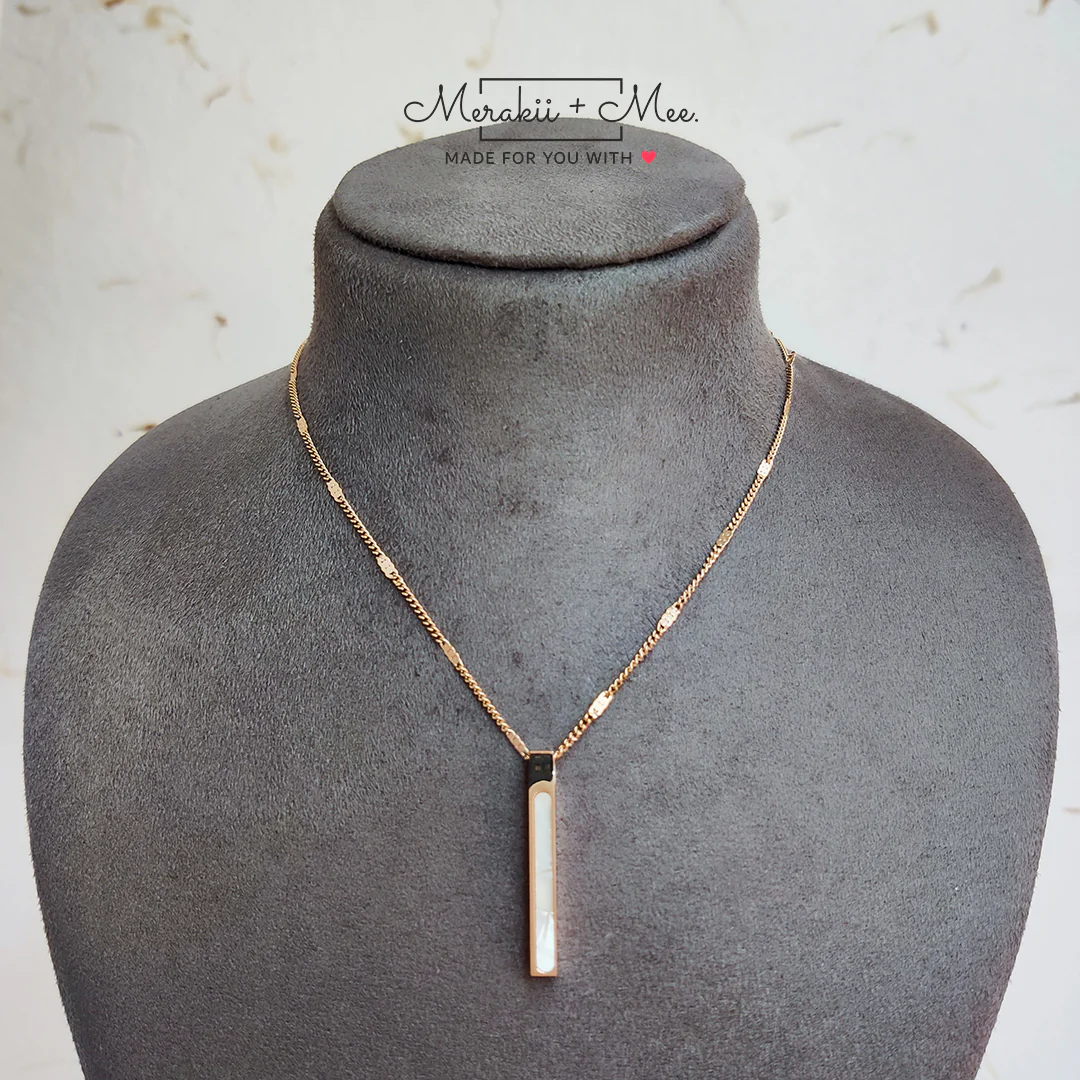 Pearlescent Reveal Pendant - Image 2