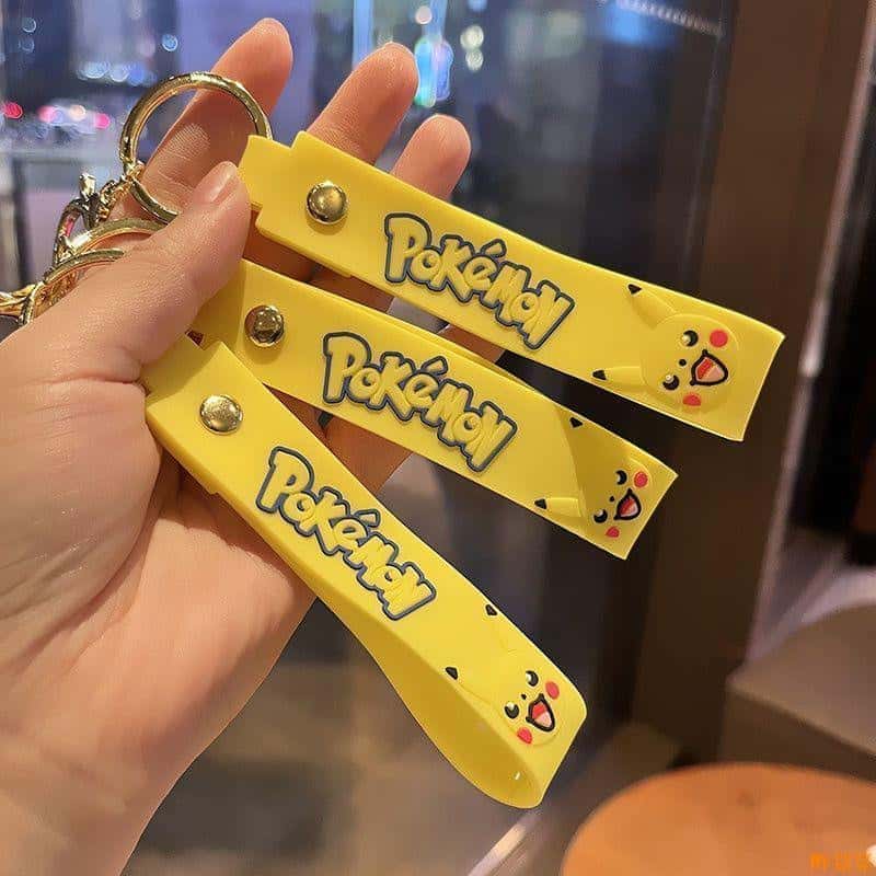 Pokémon Pokeball Keychain - Image 4