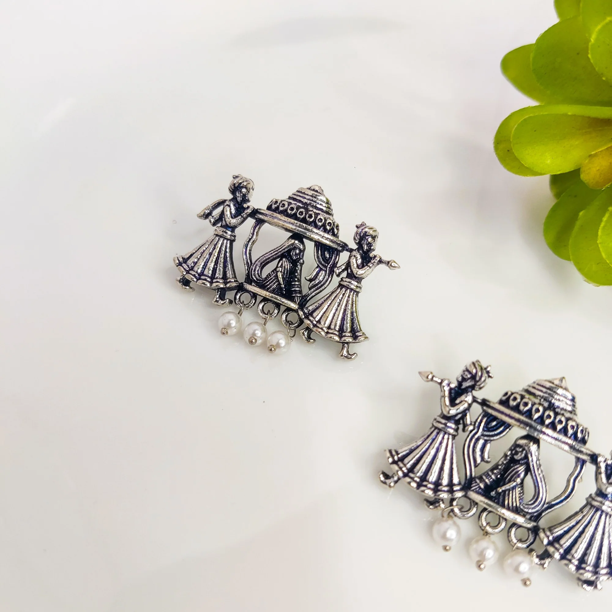 Royal Baraat Silver Earrings - Image 3