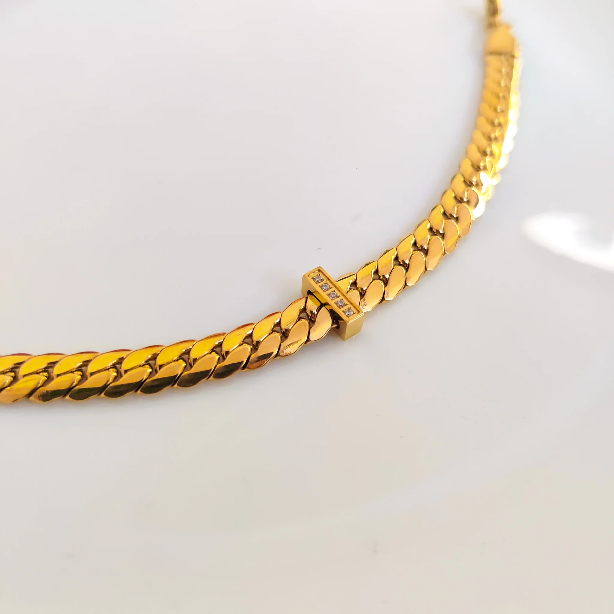 Strikgo Braided Gold Bracelet - Image 6